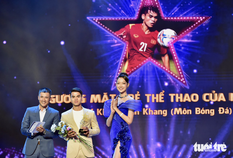 Giải Cống hiến 2023: Hoàng Thùy Linh thắng lớn - Ảnh 7. Giải Cống hiến 2023: Hoàng Thùy Linh thắng lớn - Ảnh 7.