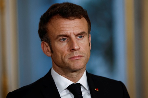 Một phụ nữ Pháp ra tòa vì xúc phạm Tổng thống Macron trên Facebook - Ảnh 1. Một phụ nữ Pháp ra tòa vì xúc phạm Tổng thống Macron trên Facebook - Ảnh 1.