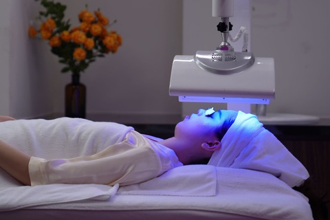 Hoa hậu Thanh Thủy lựa chọn Thu Cúc là nơi tân trang nhan sắc - Ảnh 3. Hoa hậu Thanh Thủy chọn Thu cúc làm nơi chăm sóc sắc đẹp toàn diện