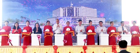 900 ngày nữa, dân Phú Yên hết nỗi lo bệnh viện sản nhi xuống cấp - Ảnh 1. 900 ngày nữa, dân Phú Yên hết nỗi lo bệnh viện sản nhi xuống cấp - Ảnh 1.
