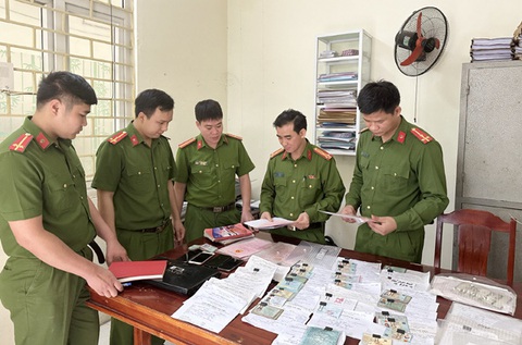 Thanh Hóa xóa một lúc 6 điểm cho vay nặng lãi - Ảnh 3. Thanh Hóa xóa một lúc 6 điểm cho vay nặng lãi - Ảnh 3.