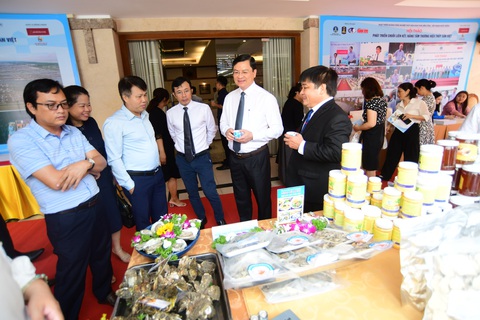 Người Việt sẵn sàng chi 30 USD cho 1kg cá hồi Na Uy và bài học cho thủy sản - Ảnh 1. Người Việt sẵn sàng chi 30 USD cho 1kg cá hồi Na Uy và bài học cho thủy sản - Ảnh 1.