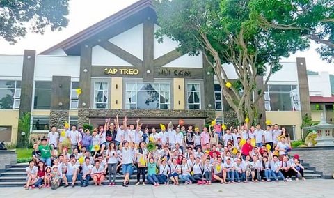 Uốn lượn cùng đội xe lữ hành lên núi Cấm - Ảnh 3. Uốn lượn cùng đội xe lữ hành lên núi Cấm - Ảnh 3.