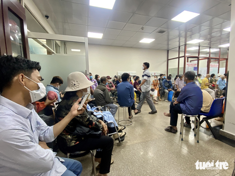 Những cuộc chuyển bệnh chưa từng có từ Bệnh viện Chợ Rẫy qua bệnh viện khác - Ảnh 6. Những cuộc chuyển bệnh chưa từng có từ Bệnh viện Chợ Rẫy qua bệnh viện khác - Ảnh 6.