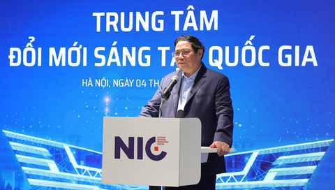 Thăm trung tâm đổi mới sáng tạo, Thủ tướng gợi ý slogan ‘hội tụ trí tuệ, lan tỏa lợi ích - Ảnh 1. Thăm trung tâm đổi mới sáng tạo, Thủ tướng gợi ý slogan ‘hội tụ trí tuệ, lan tỏa lợi ích - Ảnh 1.