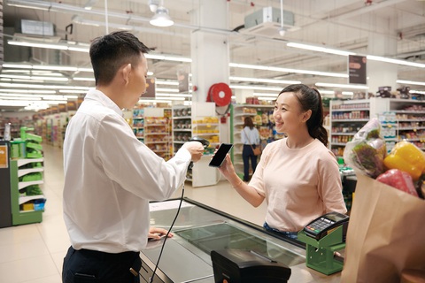 Grab và ZaloPay ‘đi cùng nhau’ - bước ngoặt thúc đẩy thanh toán không tiền mặt - Ảnh 1. Grab và ZaloPay ‘đi cùng nhau’ - bước ngoặt thúc đẩy thanh toán không tiền mặt - Ảnh 1.