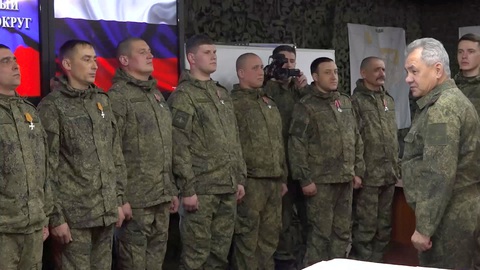 Bộ trưởng Quốc phòng Nga đến tận Donetsk để thị sát? - Ảnh 1. Bộ trưởng Quốc phòng Nga đến tận Donetsk để thị sát? - Ảnh 1.