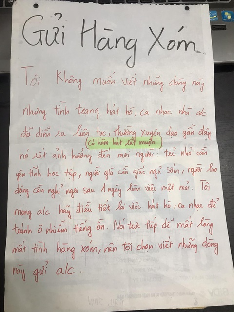 Ảnh vui 5-3: Tâm thư gửi hàng xóm thích hát karaoke - Ảnh 1. Ảnh vui 5-3: Tâm thư gửi hàng xóm thích hát karaoke - Ảnh 1.