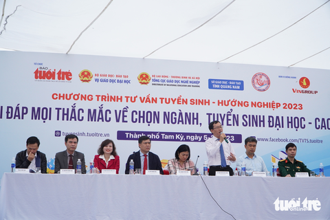 Người thân có tiền án, tiền sự thì xét tuyển vào trường quân sự, công an được không? - Ảnh 2. Người thân có tiền án, tiền sự thì xét tuyển vào trường quân sự, công an được không? - Ảnh 2.
