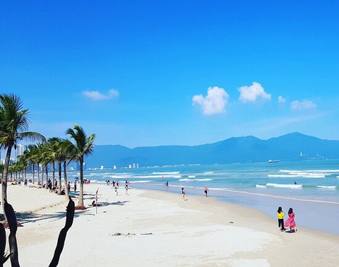 Mỹ Khê vào top 10 bãi biển đẹp nhất châu Á 2023 - Ảnh 1. Mỹ Khê vào top 10 bãi biển đẹp nhất châu Á 2023 - Ảnh 1.