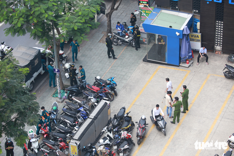 Công an khám xét nhiều chi nhánh F88 ở TP.HCM - Ảnh 7. Công an khám xét nhiều chi nhánh F88 ở TP.HCM - Ảnh 7.