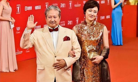 Hồng Kim Bảo và chuyện tình thú vị hơn cả lịch sử điện ảnh: Ly hôn vợ, theo đuổi học viên - Ảnh 7. Hồng Kim Bảo và chuyện tình thú vị hơn cả lịch sử điện ảnh: Ly hôn vợ, theo đuổi học viên - Ảnh 7.