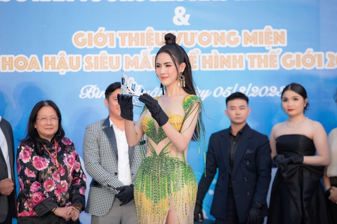 GREY D đứng sau Sơn Tùng M-TP và Hoàng Thùy Linh trên Spotify - Ảnh 3. GREY D đứng sau Sơn Tùng M-TP và Hoàng Thùy Linh trên Spotify - Ảnh 3.