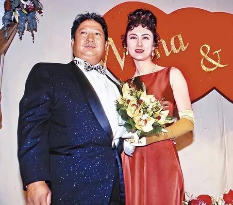 Hồng Kim Bảo và chuyện tình thú vị hơn cả lịch sử điện ảnh: Ly hôn vợ, theo đuổi học viên - Ảnh 8. Hồng Kim Bảo và chuyện tình thú vị hơn cả lịch sử điện ảnh: Ly hôn vợ, theo đuổi học viên - Ảnh 8.