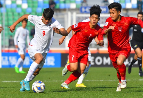 Thua U20 Iran, U20 Việt Nam chia tay Giải U20 châu Á - Ảnh 1. U20 Việt Nam (áo đỏ) đã chơi cố gắng nhưng phải chấp nhận thất bại trước U20 Iran - Ảnh: AFC