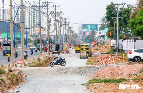 TP.HCM lên kế hoạch mở rộng quốc lộ 13 sau 22 năm điều chỉnh - Ảnh 6. TP.HCM lên kế hoạch mở rộng quốc lộ 13 sau 22 năm điều chỉnh - Ảnh 6.