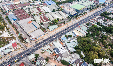 TP.HCM lên kế hoạch mở rộng quốc lộ 13 sau 22 năm điều chỉnh - Ảnh 8. TP.HCM lên kế hoạch mở rộng quốc lộ 13 sau 22 năm điều chỉnh - Ảnh 8.