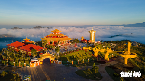 Trao chứng nhận Không gian văn hóa tâm linh cho Samten Hills Dalat - Ảnh 1. Trao chứng nhận Không gian văn hóa tâm linh cho Samten Hills Dalat - Ảnh 1.
