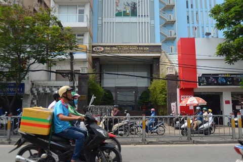 Truy tố 10 người vụ thất thoát 22 tỉ đồng tại Tổng công ty Công nghiệp Sài Gòn - Ảnh 1. Truy tố 10 người vụ thất thoát 22 tỉ đồng tại Tổng công ty Công nghiệp Sài Gòn - Ảnh 1.