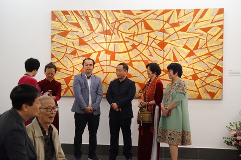 Hà Nội đẹp quá, Hàng Ngang, Hàng Đào chỗ nào cũng có thể thành tranh - Ảnh 3. Hà Nội đẹp quá, Hàng Ngang, Hàng Đào chỗ nào cũng có thể thành tranh - Ảnh 3.