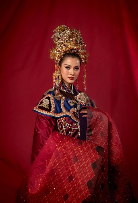 Bầu 9 tháng, Mâu Thủy vẫn hóa thân Nguyên phi Ỷ Lan - Ảnh 10. Bầu 9 tháng, Mâu Thủy vẫn hóa thân Nguyên phi Ỷ Lan - Ảnh 10.