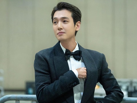 Jung Kyung Ho muốn dùng giải Best Actor làm quà cầu hôn tình 11 năm Soo Young - Ảnh 3. Jung Kyung Ho muốn dùng giải Best Actor làm quà cầu hôn tình 11 năm Soo Young - Ảnh 3.