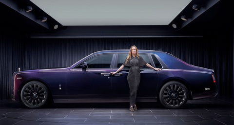 Rolls-Royce Phantom độc bản phức tạp nhất trong lịch sử: Riêng bầu trời sao mất 1 tháng hoàn thiện - Ảnh 6. Rolls-Royce Phantom độc bản phức tạp nhất trong lịch sử: Riêng bầu trời sao mất 1 tháng hoàn thiện - Ảnh 6.