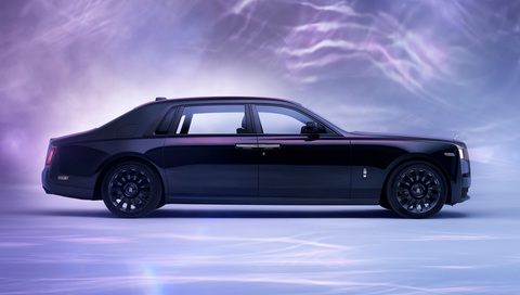 Rolls-Royce Phantom độc bản phức tạp nhất trong lịch sử: Riêng bầu trời sao mất 1 tháng hoàn thiện - Ảnh 2. Rolls-Royce Phantom độc bản phức tạp nhất trong lịch sử: Riêng bầu trời sao mất 1 tháng hoàn thiện - Ảnh 2.