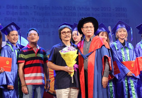 Thực hư chuyện đề xuất nghệ sĩ nhân dân được tính tương đương tiến sĩ - Ảnh 1. Thực hư chuyện đề xuất nghệ sĩ nhân dân được tính tương đương tiến sĩ - Ảnh 1.