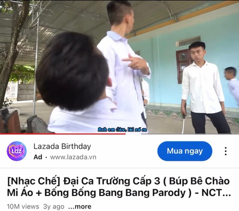 Câu view bất chấp để quảng cáo - Ảnh 1. Một video dàn dựng đánh nhau có quảng cáo của Lazada - Ảnh chụp màn hình