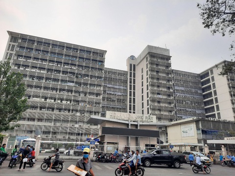 Báo tin trẻ chấn thương sọ não lừa phụ huynh: Bình tĩnh hơn, phụ huynh đâu dễ bị lừa - Ảnh 1. Báo tin trẻ chấn thương sọ não lừa phụ huynh: Bình tĩnh hơn, phụ huynh đâu dễ bị lừa - Ảnh 1.