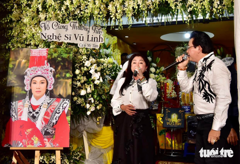 Đêm nhạc tiễn biệt nghệ sĩ Vũ Linh - Ảnh 1. Đêm nhạc tiễn biệt nghệ sĩ Vũ Linh - Ảnh 1.