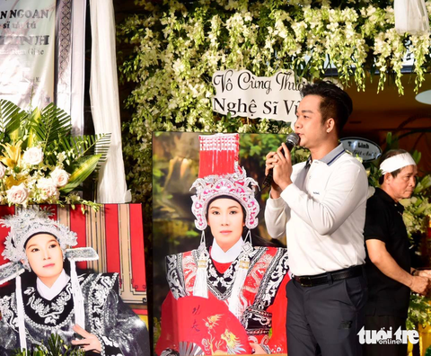 Đêm nhạc tiễn biệt nghệ sĩ Vũ Linh - Ảnh 7. Đêm nhạc tiễn biệt nghệ sĩ Vũ Linh - Ảnh 7.