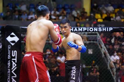 Nhà vô địch jiujitsu Brazil trở lại sàn đấu MMA tại Việt Nam - Ảnh 3. Nhà vô địch jiujitsu Brazil trở lại sàn đấu MMA tại Việt Nam - Ảnh 3.