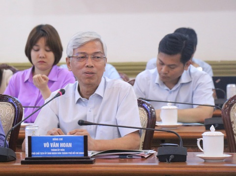 Phó chủ tịch UBND TP Võ Văn Hoan: 5 đô thị vệ tinh phải đi lên theo thế mạnh của mình - Ảnh 2. Phó chủ tịch UBND TP Võ Văn Hoan: 5 đô thị vệ tinh phải đi lên theo thế mạnh của mình - Ảnh 2.