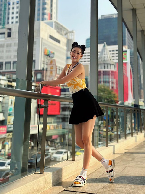 Ảnh vui sao Việt 8-3: Phương Oanh thăm NSND Công Lý - Ảnh 10. Ảnh vui sao Việt 8-3: Phương Oanh thăm NSND Công Lý - Ảnh 10.