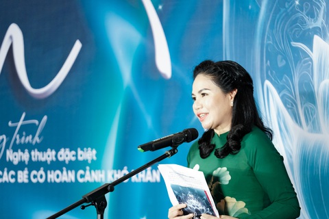 NSND Thu Hiền, Hà Lê, Ngọc Khuê... hát gây quỹ phẫu thuật tim cho trẻ khó khăn - Ảnh 3. NSND Thu Hiền, Hà Lê, Ngọc Khuê... hát gây quỹ phẫu thuật tim cho trẻ khó khăn - Ảnh 3.