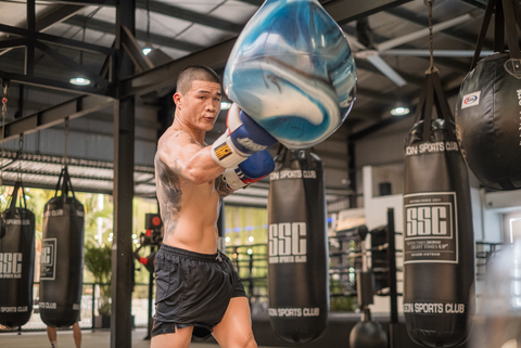 Trương Đình Hoàng luyện đòn khắc chế võ sĩ Hàn Quốc - Ảnh 1. Trương Đình Hoàng luyện đòn khắc chế võ sĩ Hàn Quốc - Ảnh 1.