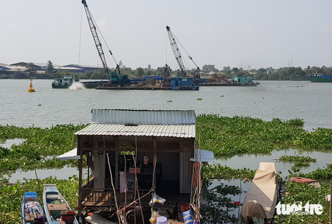Nhiều phản ánh về khai thác cát trên sông Hậu, công an sẽ tổng kiểm tra - Ảnh 3. Nhiều phản ánh về khai thác cát trên sông Hậu, công an sẽ tổng kiểm tra - Ảnh 3.
