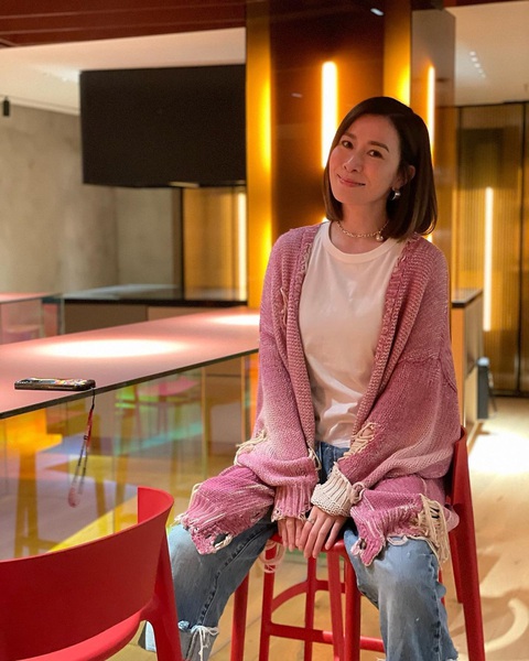 Xa Thi Mạn tiết lộ lý do ế dù rất ‘thèm yêu - Ảnh 5. Xa Thi Mạn tiết lộ lý do ế dù rất ‘thèm yêu - Ảnh 5.