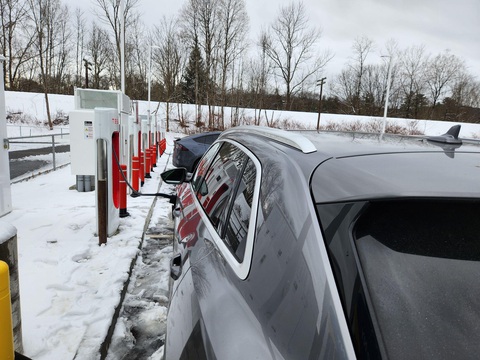 Tesla mở trạm sạc, chủ xe điện khác vẫn chưa thể vui, lý do cực bất ngờ - Ảnh 10. Tesla mở trạm sạc, chủ xe điện khác vẫn chưa thể vui, lý do cực bất ngờ - Ảnh 10.