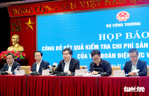 Bộ Công Thương cho biết đã xây dựng, rà soát và báo cáo các cấp có thẩm quyền về phương án giá bán lẻ điện bình quân - Ảnh: N.AN Bộ Công Thương cho biết đã xây dựng, rà soát và báo cáo các cấp có thẩm quyền về phương án giá bán lẻ điện bình quân - Ảnh: N.AN