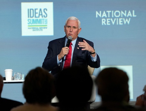 Cựu phó tổng thống Mỹ Mike Pence: Truy tố hình sự ông Trump là thông điệp tệ hại về nước Mỹ - Ảnh 1. Cựu phó tổng thống Mỹ Mike Pence: Truy tố hình sự ông Trump là thông điệp tệ hại về nước Mỹ - Ảnh 1.