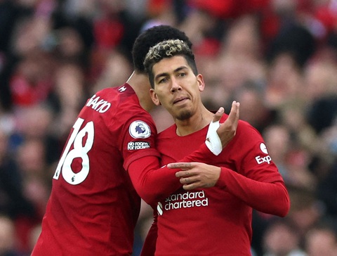 Liverpool hòa Arsenal dù bị dẫn trước 2 bàn - Ảnh 3. Liverpool hòa Arsenal dù bị dẫn trước 2 bàn - Ảnh 3.