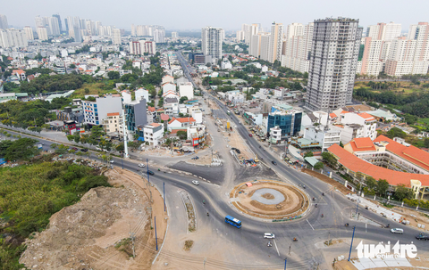 Đường Lương Định Của dài 2,5km làm 8 năm, bây giờ ra sao? - Ảnh 7. Đường Lương Định Của dài 2,5km làm 8 năm, bây giờ ra sao? - Ảnh 7.