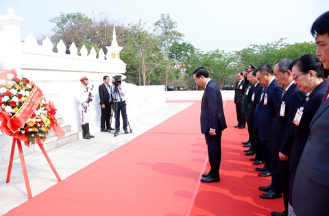 Lễ đón trọng thể Chủ tịch nước Võ Văn Thưởng tại Lào - Ảnh 3. Lễ đón trọng thể Chủ tịch nước Võ Văn Thưởng tại Lào - Ảnh 3.