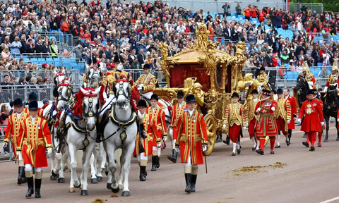 Lễ đăng quang của Vua Charles III làm đơn giản vì lạm phát - Ảnh 1. Lễ đăng quang của Vua Charles III làm đơn giản vì lạm phát - Ảnh 1.