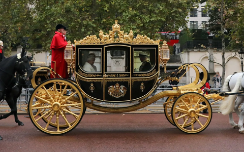 Lễ đăng quang của Vua Charles III làm đơn giản vì lạm phát - Ảnh 3. Lễ đăng quang của Vua Charles III làm đơn giản vì lạm phát - Ảnh 3.
