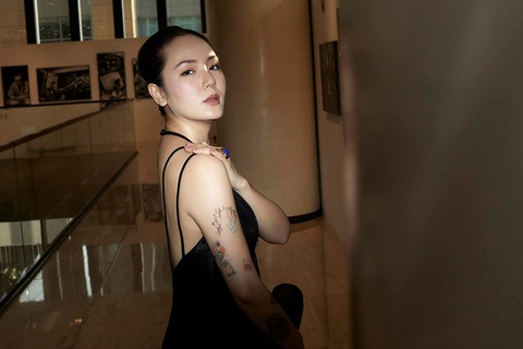 Ảnh vui sao Việt 10-4: Ngọc Trinh vui đùa cùng cháu gái - Ảnh 8. Ảnh vui sao Việt 10-4: Ngọc Trinh vui đùa cùng cháu gái - Ảnh 8.