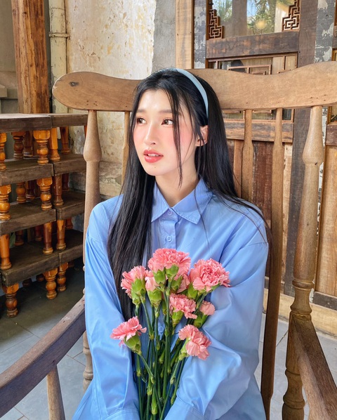 Thùy Tiên, Phương Nhi, Hòa Minzy đu trend làm Lưu Diệc Phi phiên bản Việt - Ảnh 3. Thùy Tiên, Phương Nhi, Hòa Minzy đu trend làm Lưu Diệc Phi phiên bản Việt - Ảnh 3.